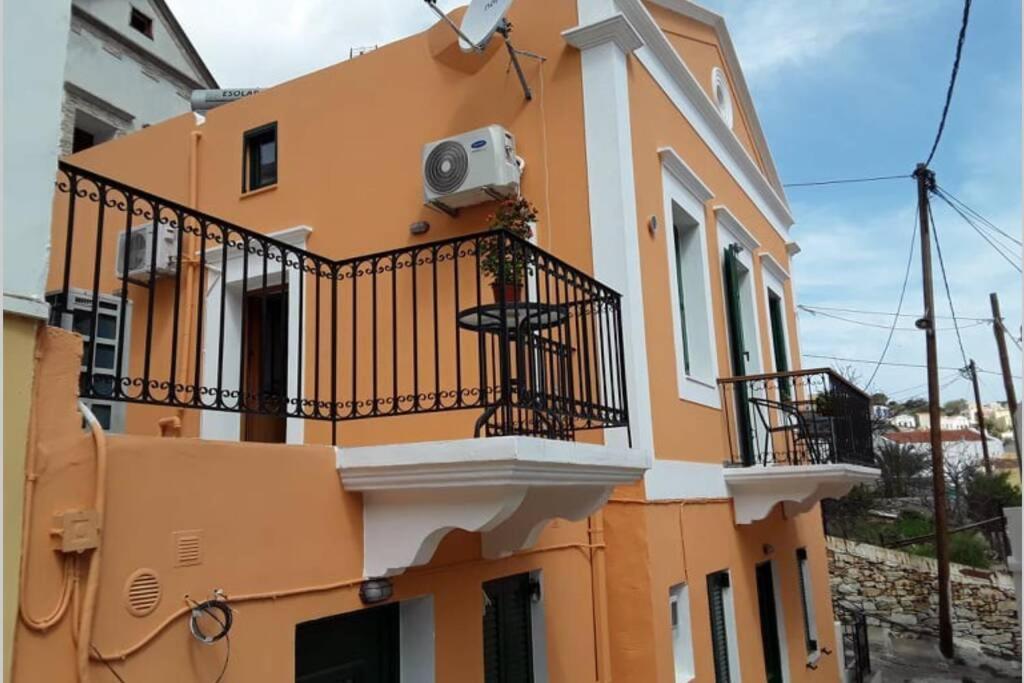 Giorgina'S House Symi Exterior photo