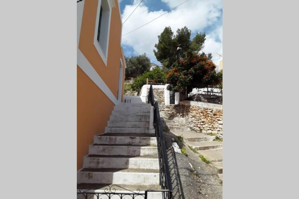 Giorgina'S House Symi Exterior photo
